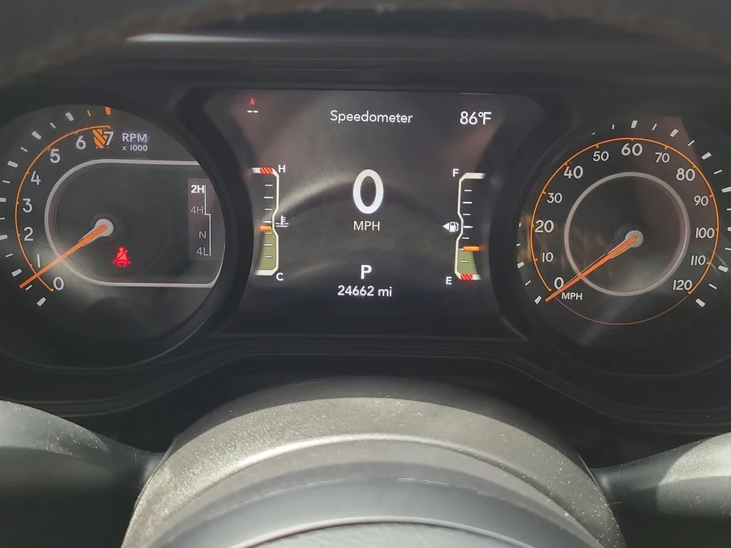 Used 2024 White Jeep Sport S image 6