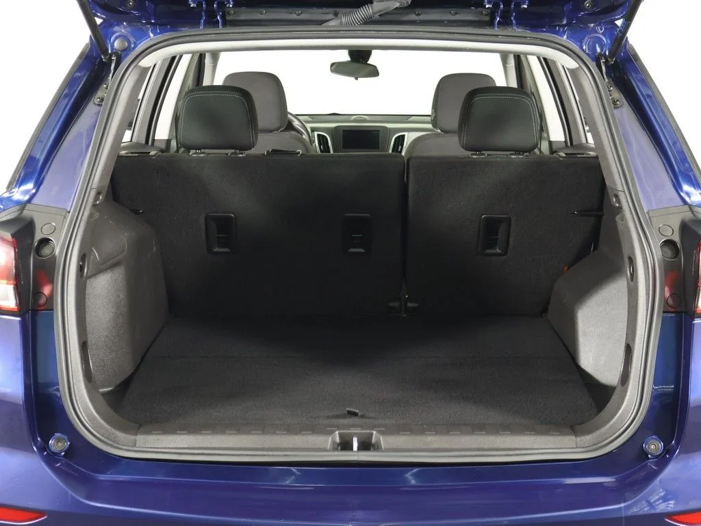 Used 2023 Blue Chevrolet LS image 18