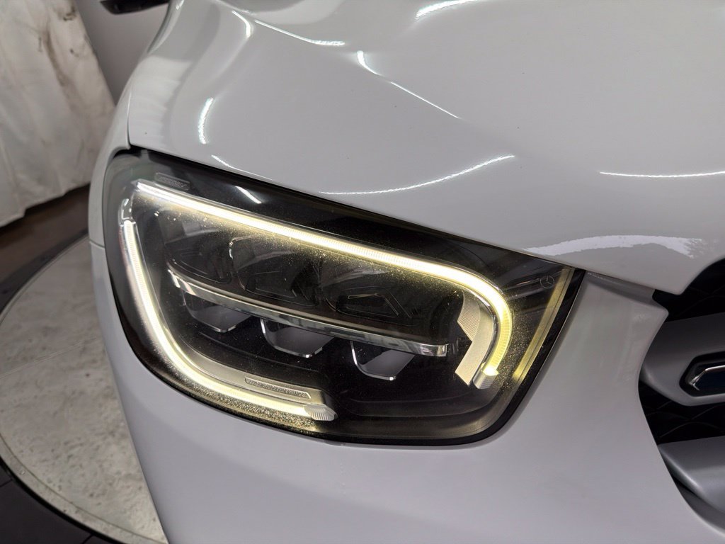 Used 2020 White Mercedes-Benz GLC 300 image 11