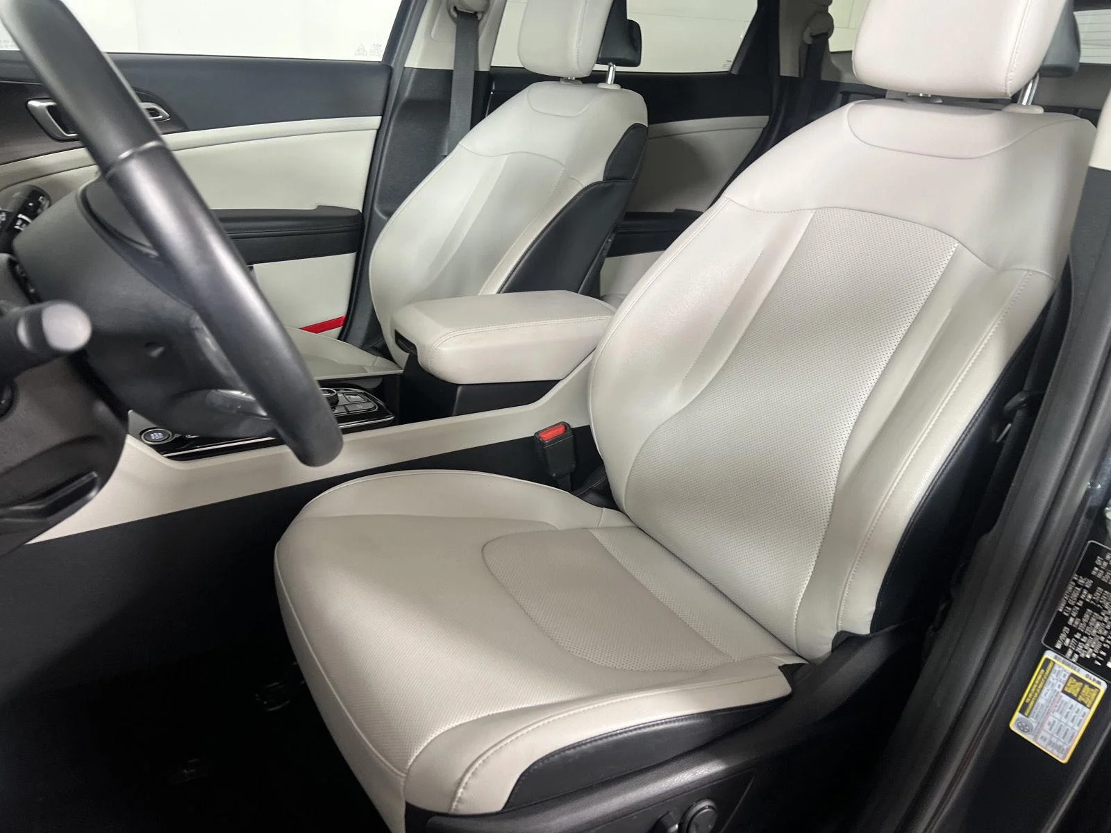 Certified Used 2023 Gravity Gray Kia EX image 13