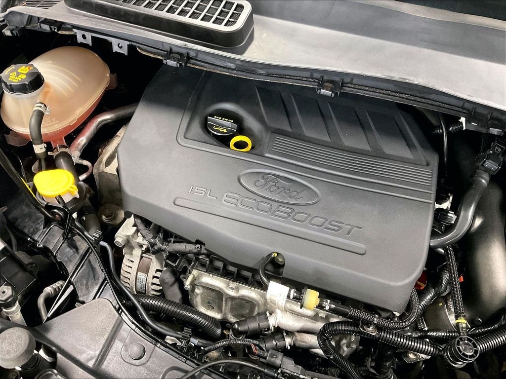 Used 2018 Black Ford SE image 36