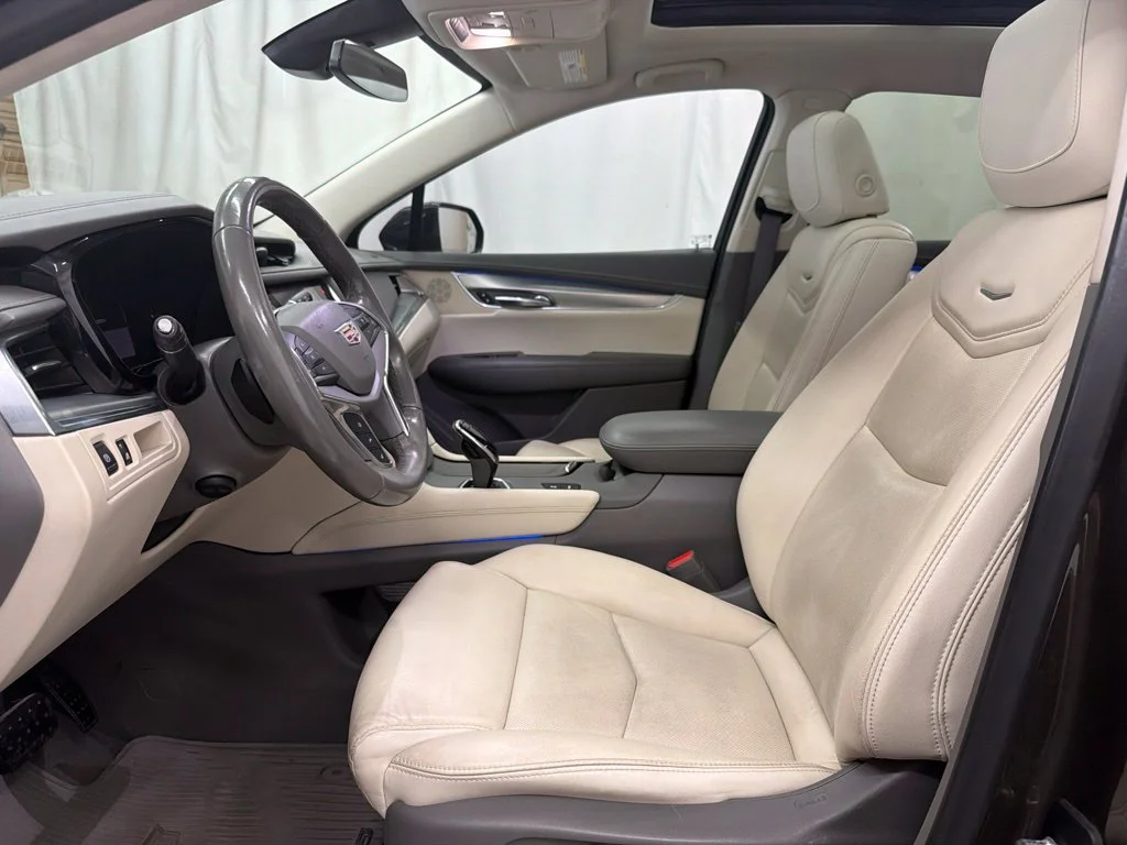 Used 2019 Brown Cadillac Premium Luxury image 6