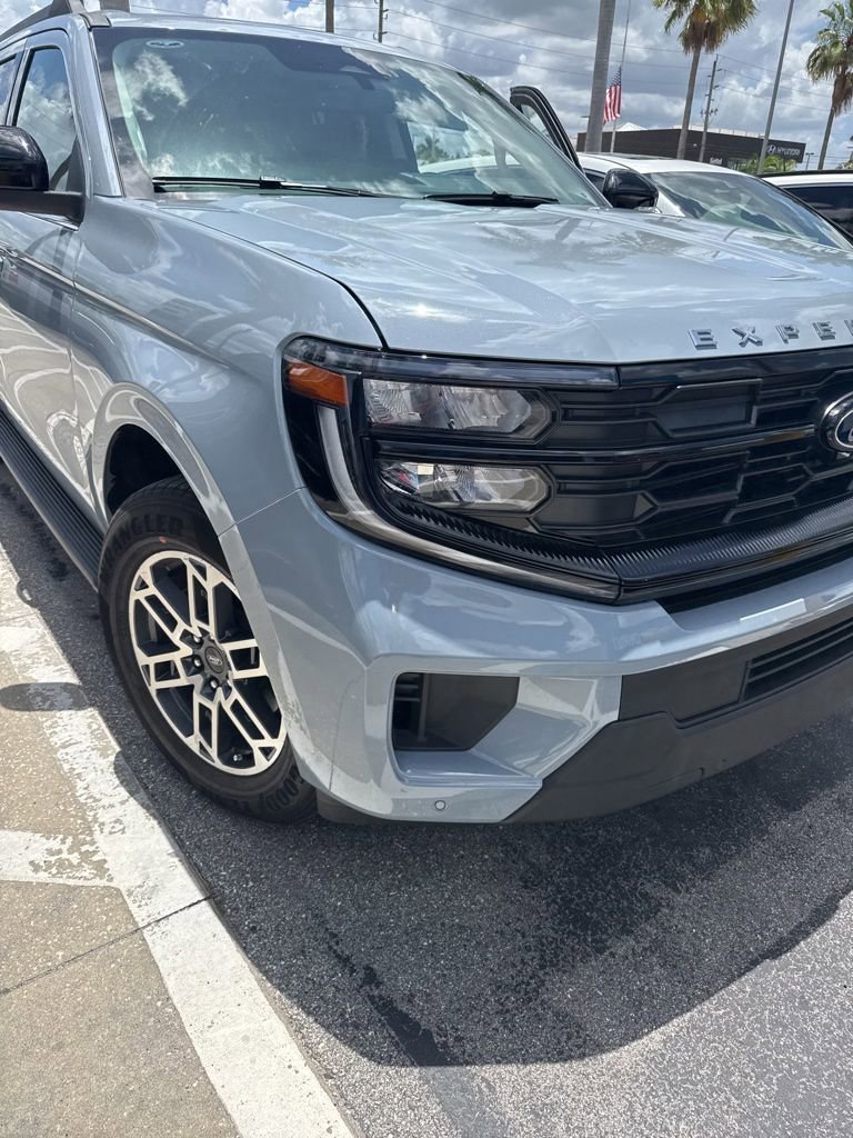 2026 Ford Expedition Active MAX's photo