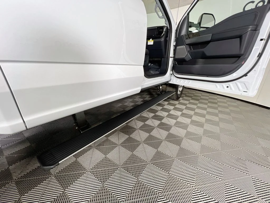 New 2026 Oxford White Ford Lariat image 33