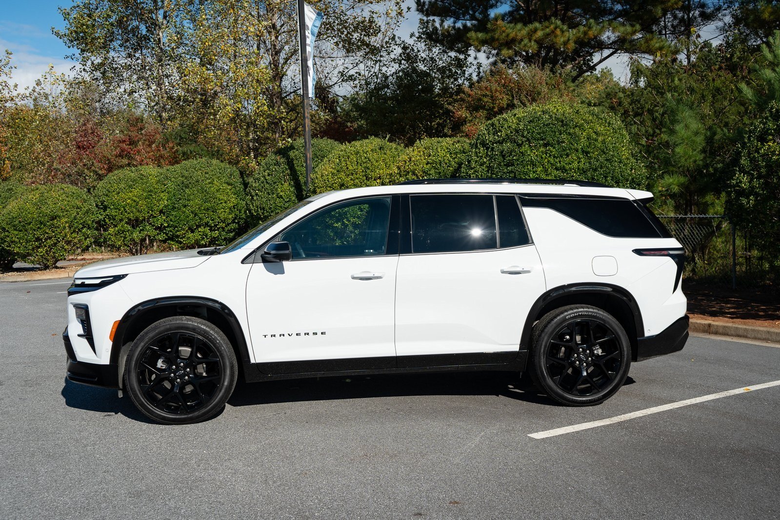 2024 Chevrolet Traverse RS photo 3