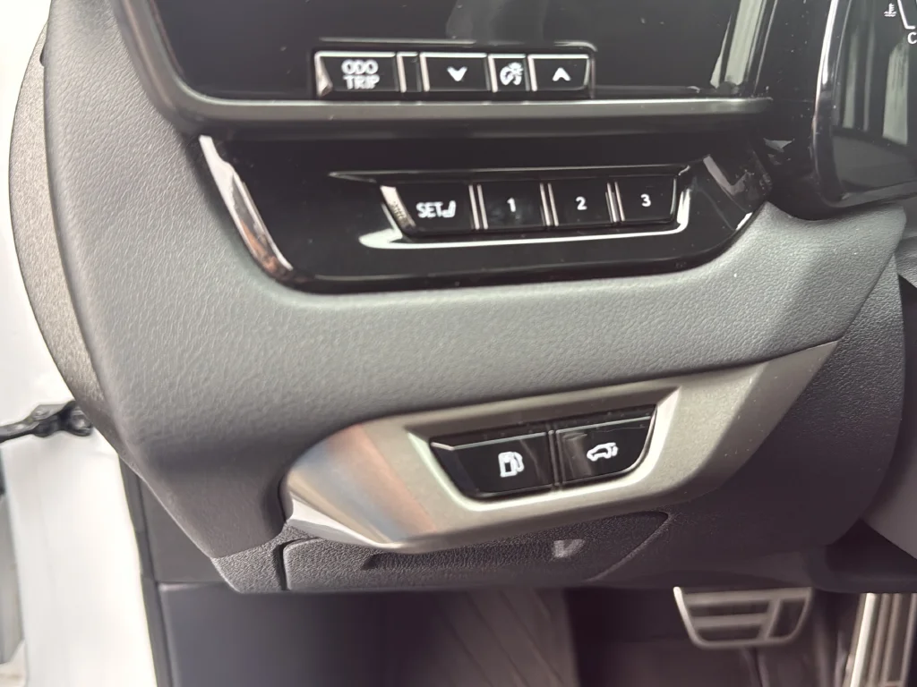 Used 2023 White Lexus 350 F Sport Handling image 26