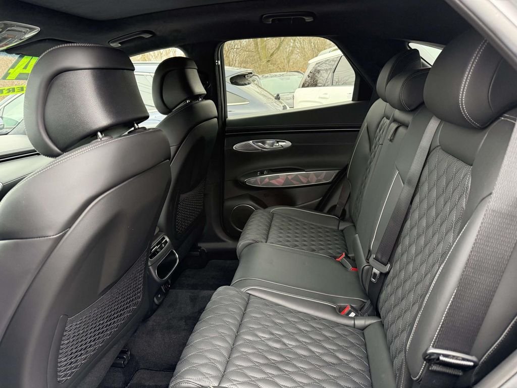 Used 2024 Silver Genesis 3.5T Sport image 9