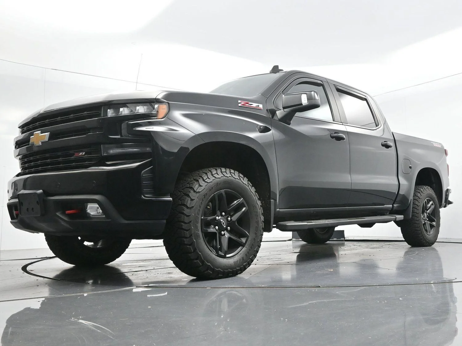 Used 2020 Black Chevrolet LT Trail Boss image 44