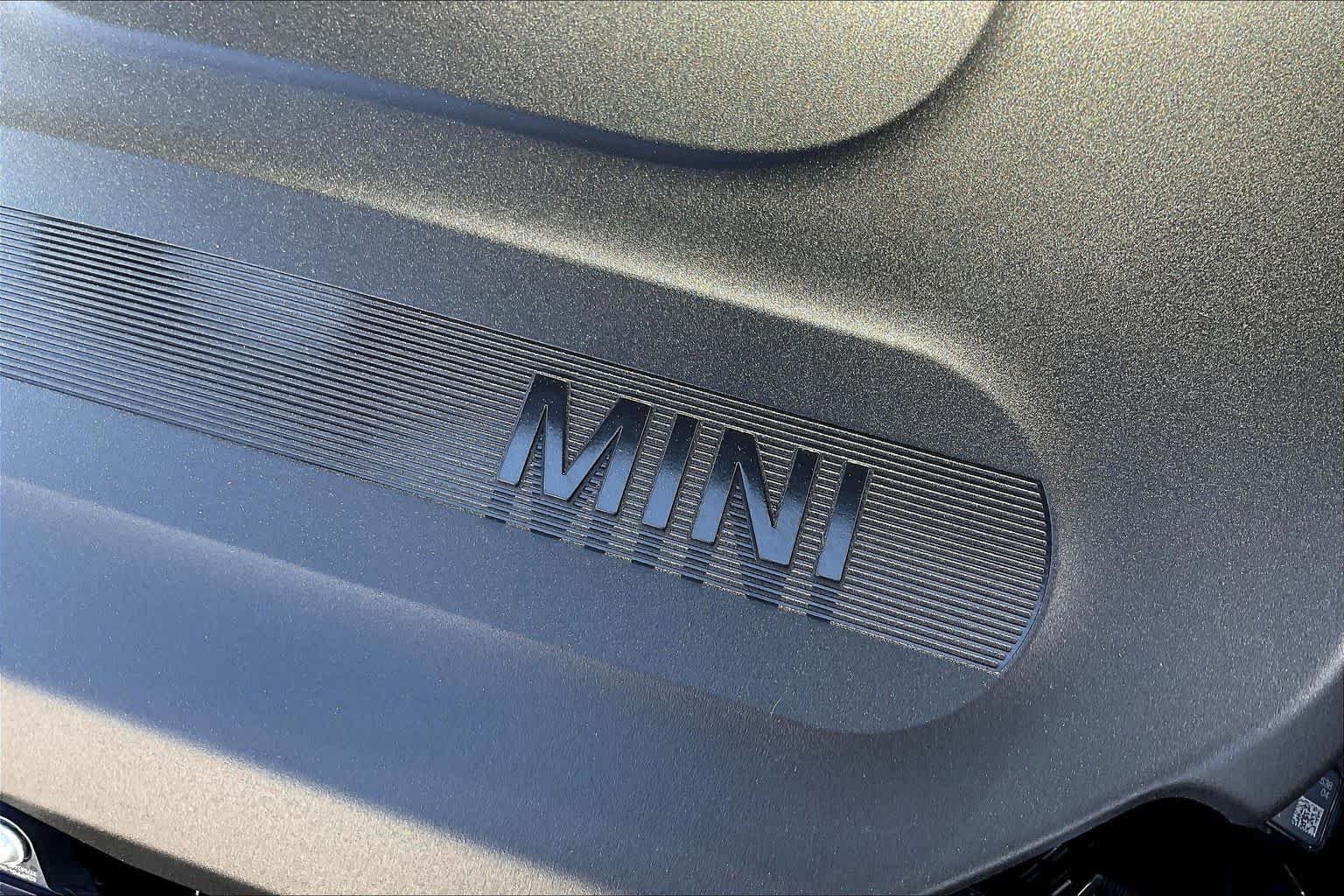 2026 MINI Hardtop 2 Door S - Photo 17