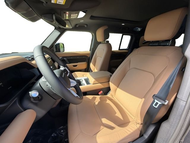 New 2026 Carpathian Grey Land Rover X-Dynamic SE image 10