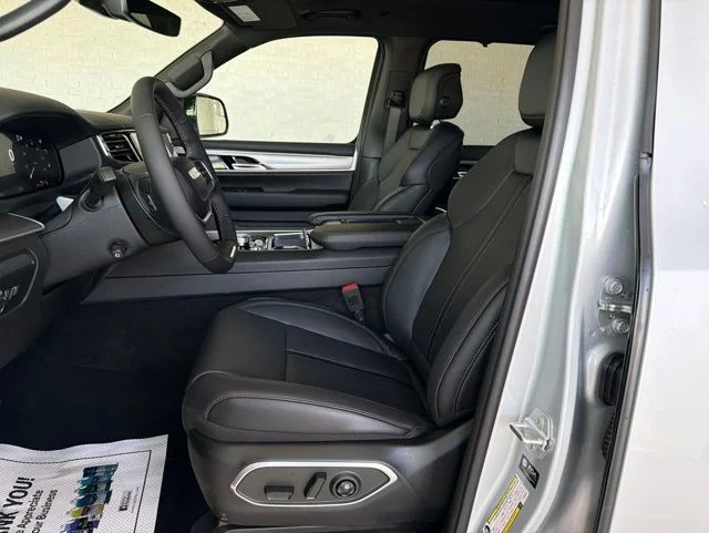 New 2026 Silver Zynith Jeep Limited Reserve image 16