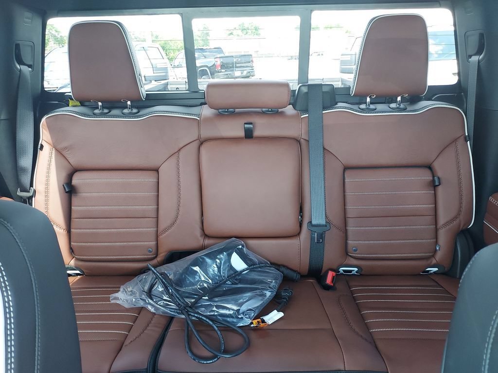 2026 GMC Sierra 2500HD Denali Ultimate - Photo 13