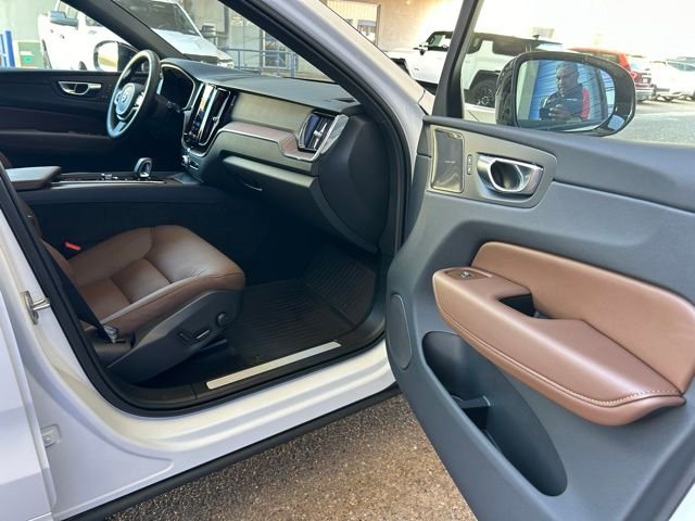 Certified Used 2025 White Volvo T8 Plus image 19