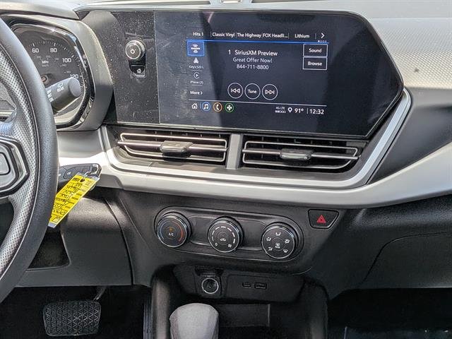 2024 Chevrolet Trax LS - Photo 17