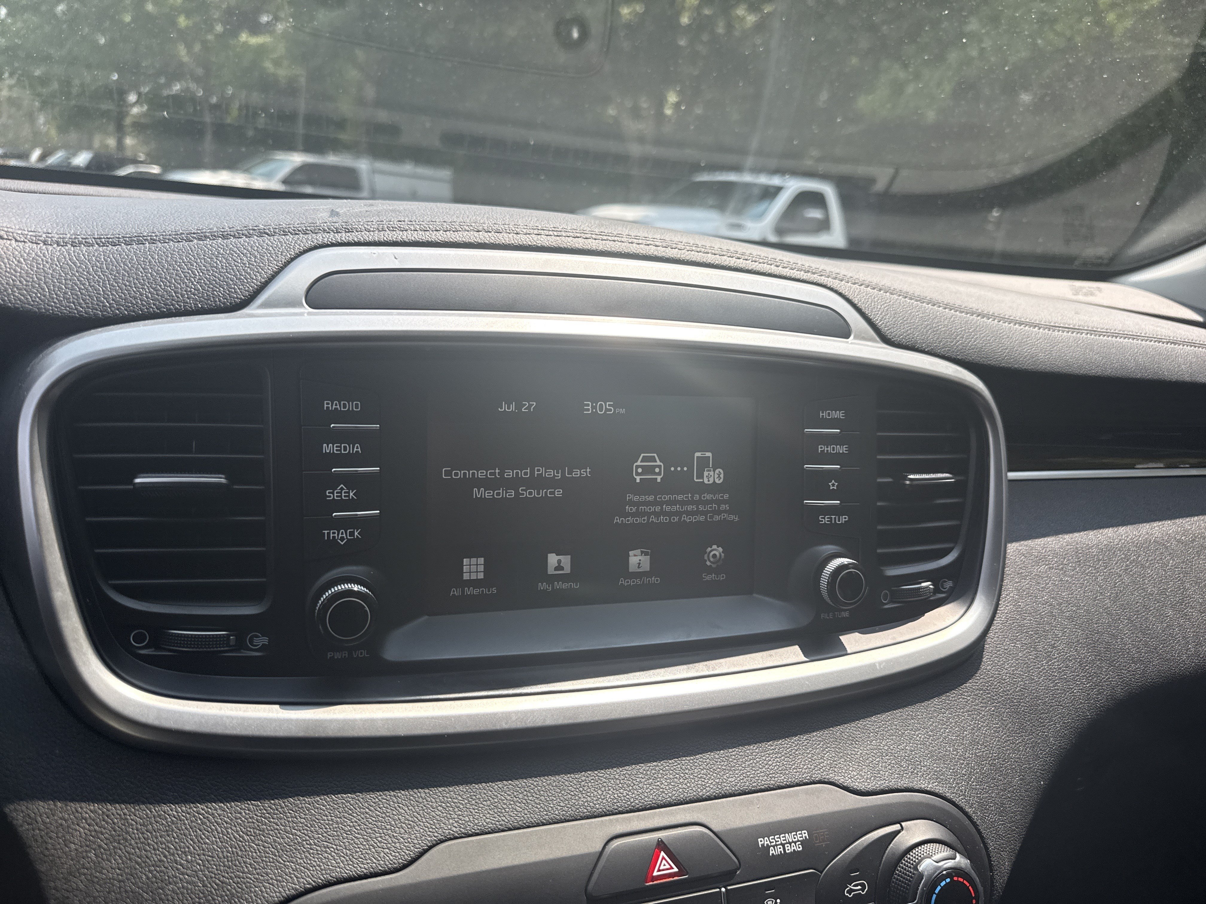 Used 2020 Everlasting Silver Kia LX image 27