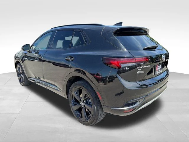 Used 2023 Black Buick Essence image 5