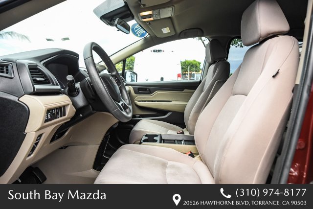 Used 2019  Honda EX image 17