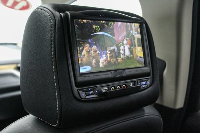 2017 GMC Acadia Denali - Photo 30