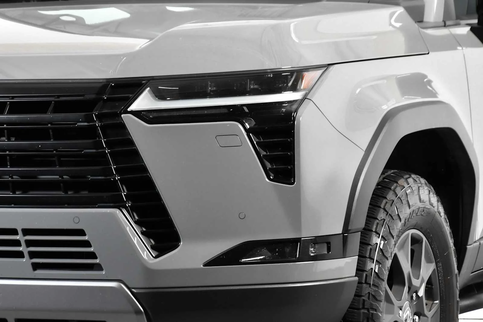 Used 2024 Incognito Lexus Overtrail image 9