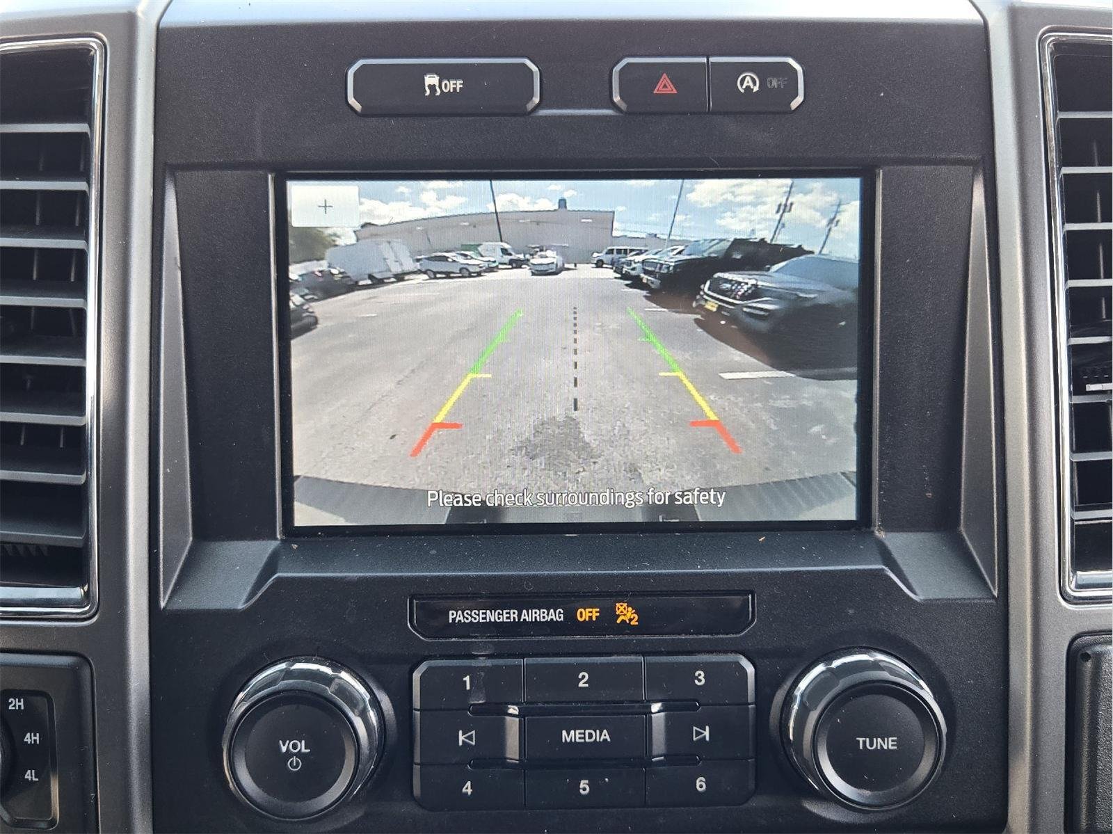 Used 2020 Iconic Silver Ford XLT image 15
