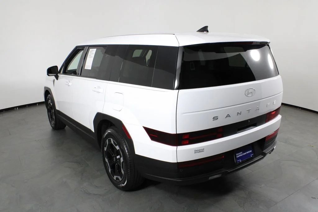Used 2026 White Hyundai SE image 4