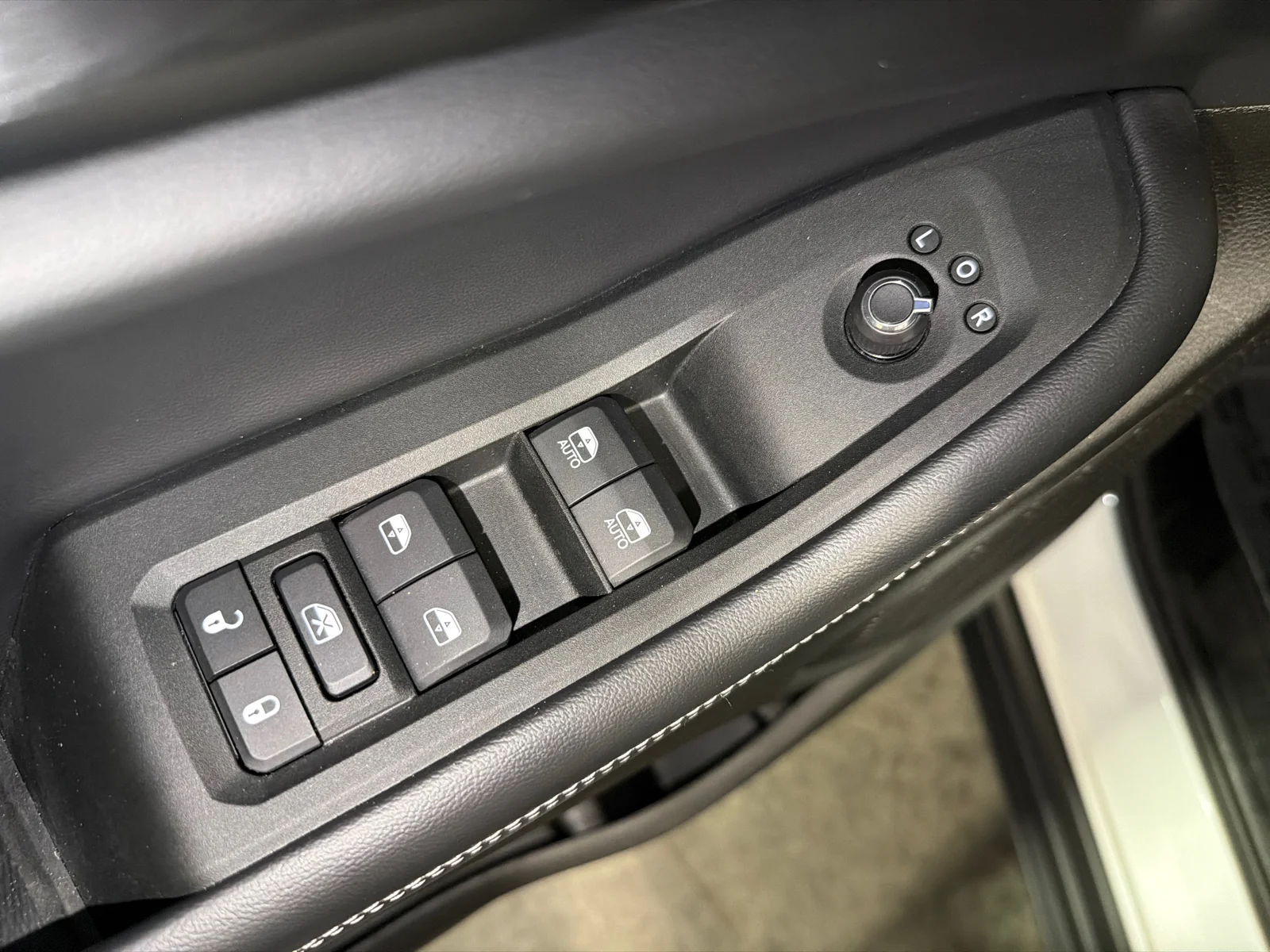 Certified Used 2025 Bright White Clearcoat Jeep Altitude image 17