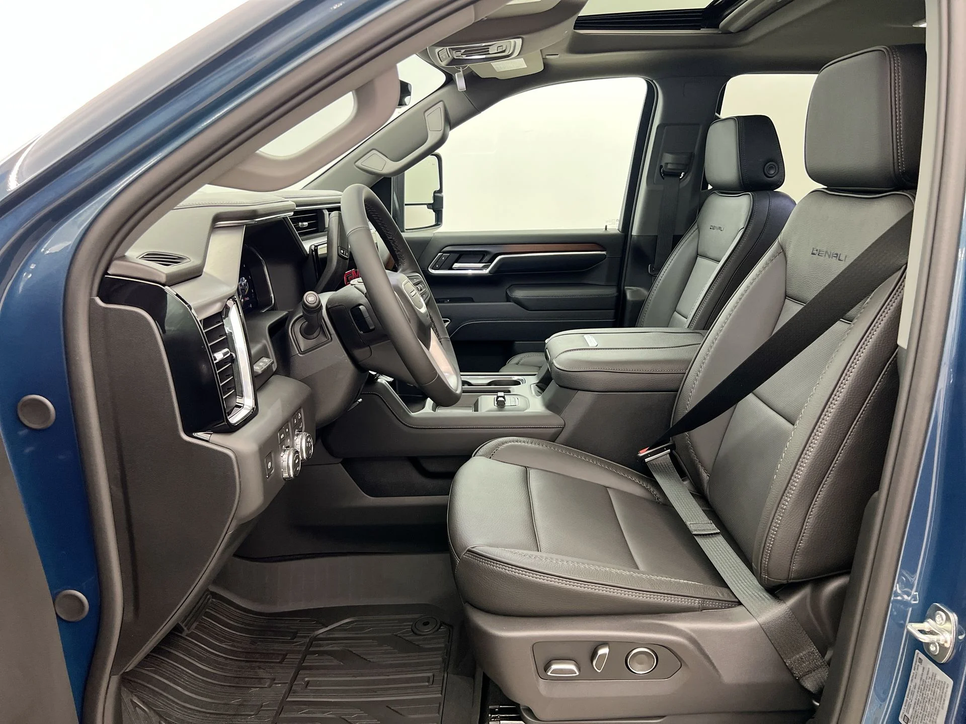 2026 GMC Sierra 2500HD Denali - Photo 63