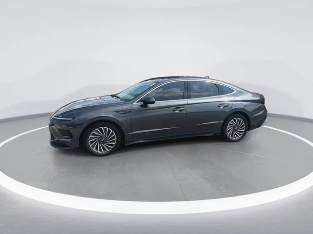 Used 2025 Gray Hyundai Limited image 5