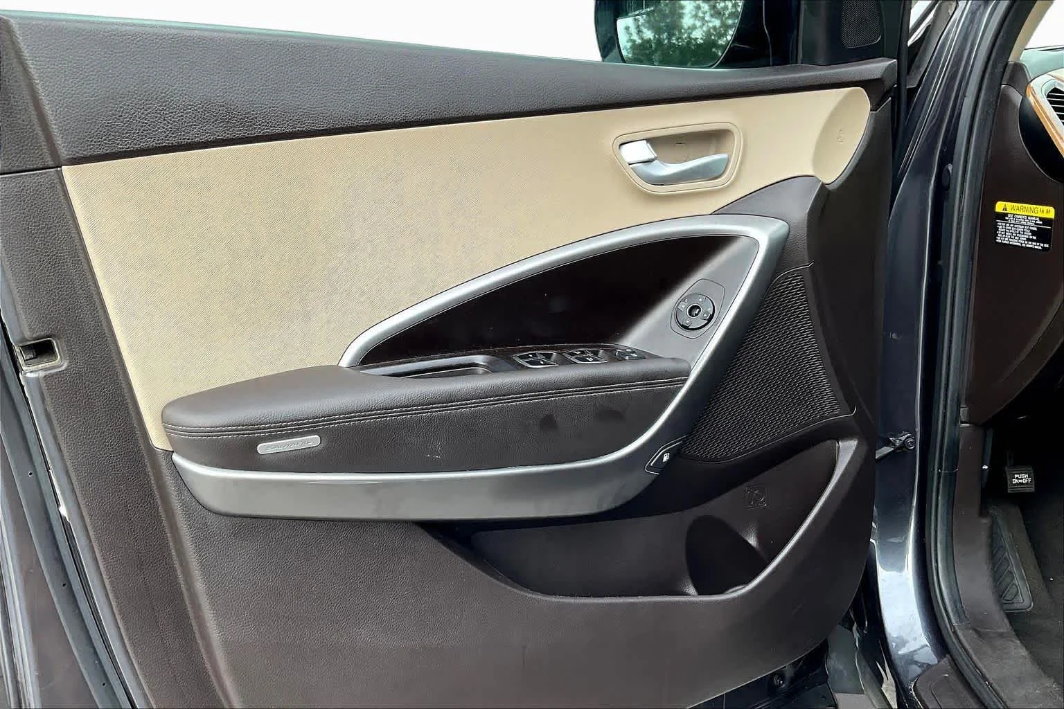 Used 2016 Platinum Graphite Hyundai  image 21