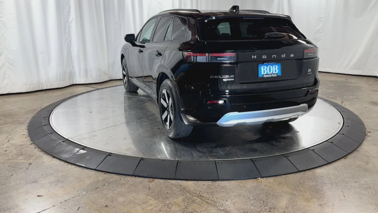 New 2026 Raven Black Honda Touring image 10