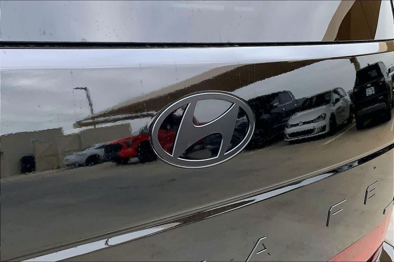 New 2026 Phantom Black Hyundai Calligraphy image 15