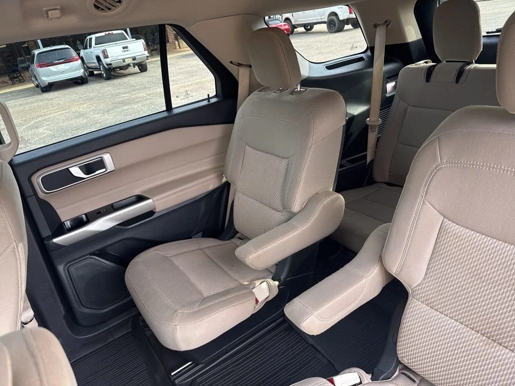 2023 Ford Explorer XLT - Photo 13