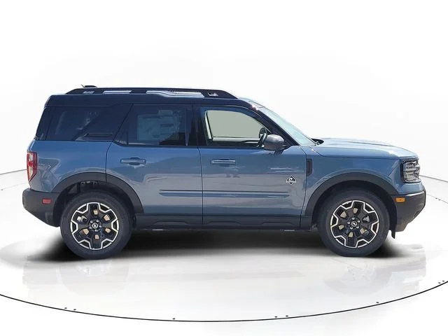 New 2026 Azure Gray Metallic Ford Outer Banks image 4