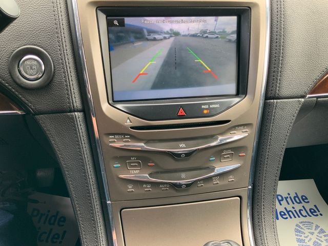 Used 2014 Silver Lincoln Base image 23