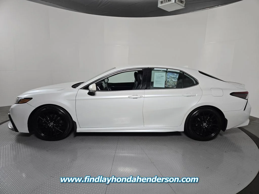 Used 2022 Pearl Toyota XSE image 3