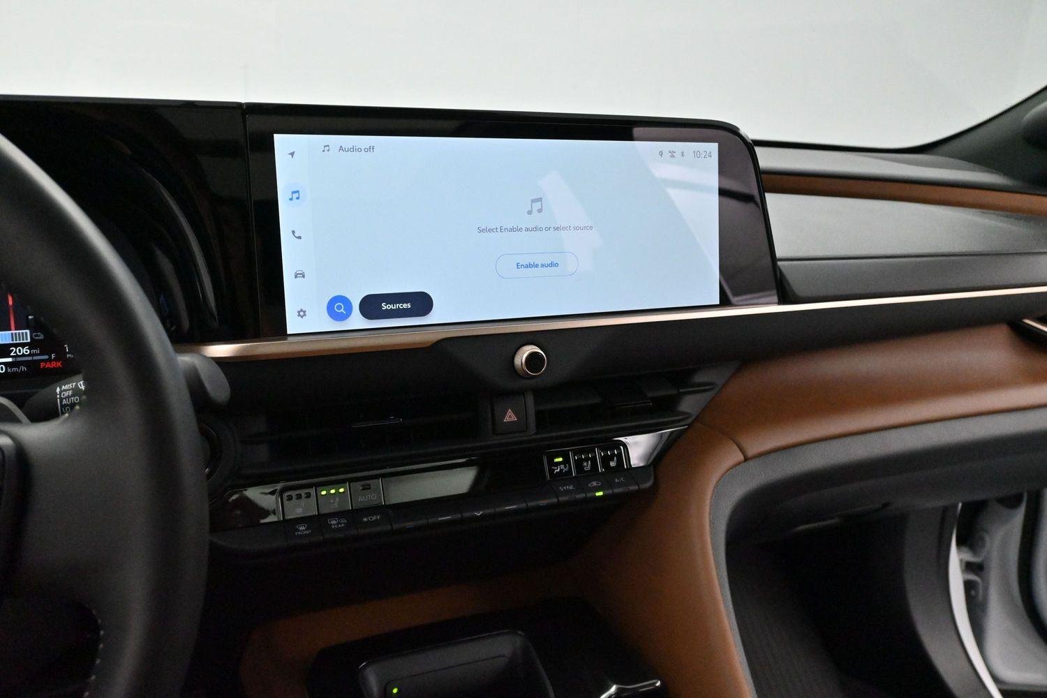 Used 2025  Toyota XLE image 18