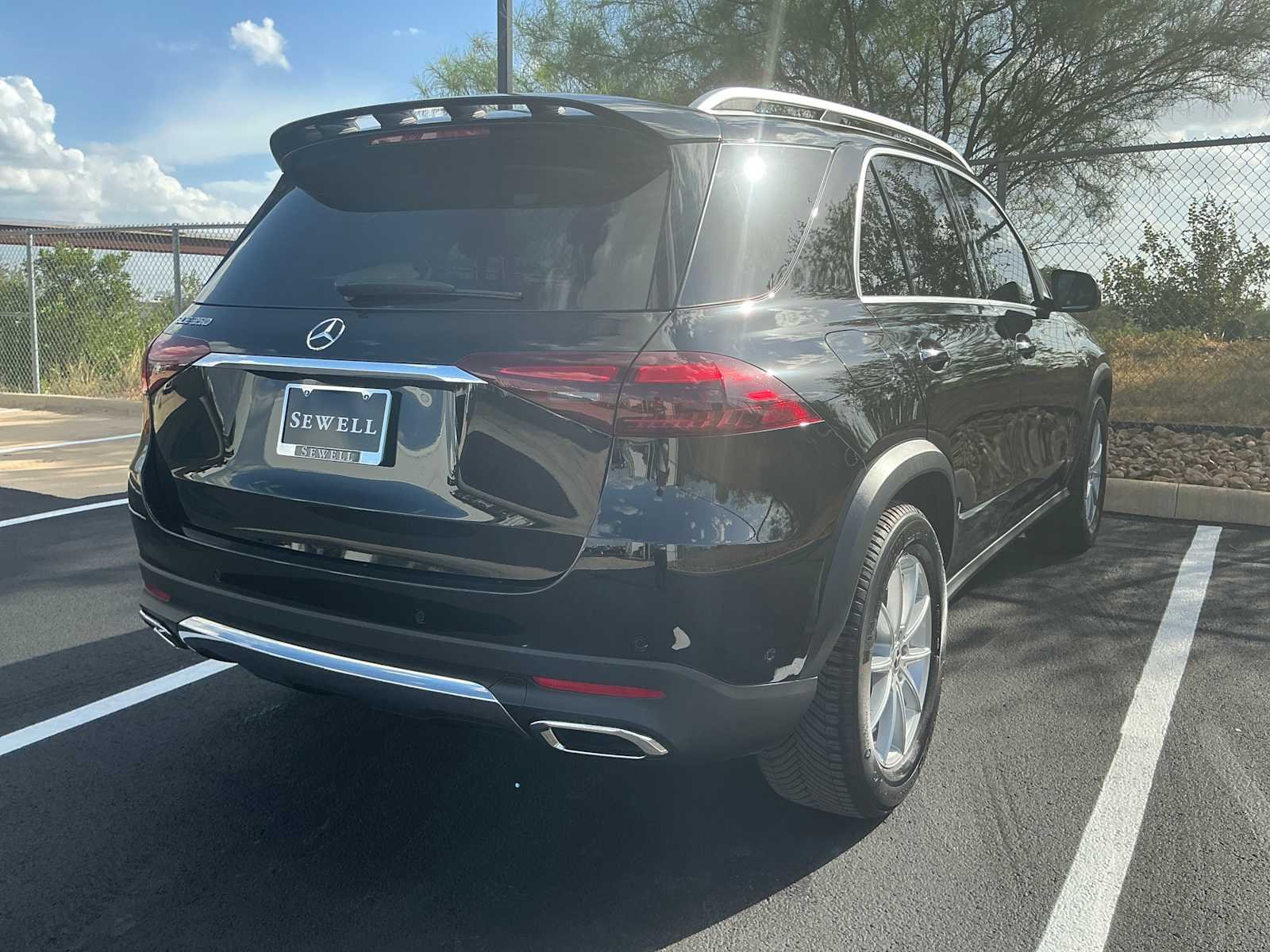 Certified Used 2026 Black Mercedes-Benz GLE 350 image 4