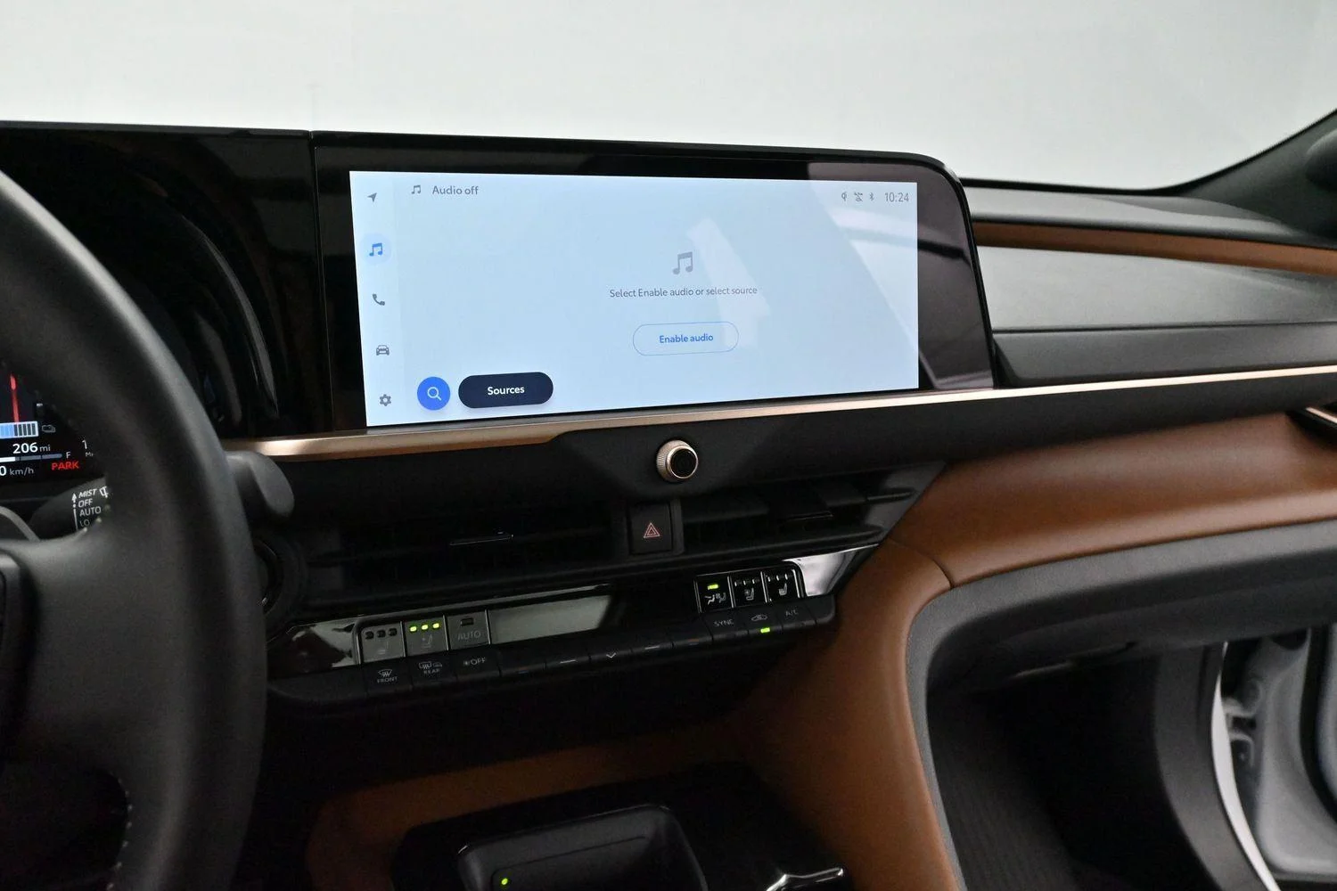 Used 2025  Toyota XLE image 18