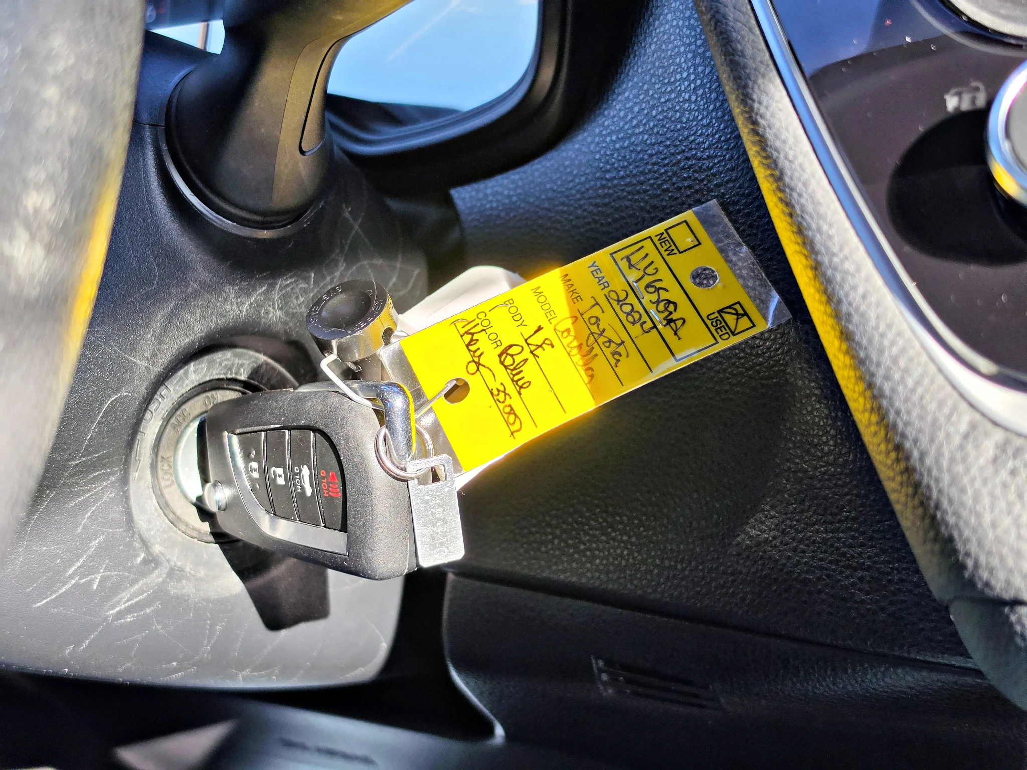 Used 2024 Underground Toyota Hybrid LE image 28