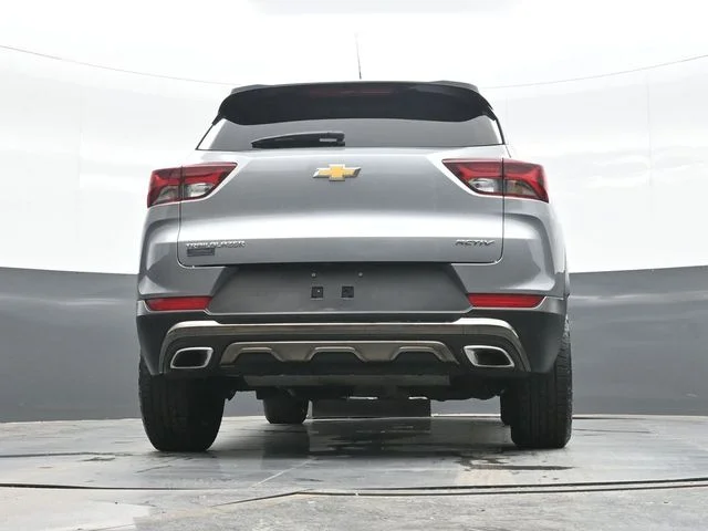 Used 2023 Gray Chevrolet ACTIV image 18