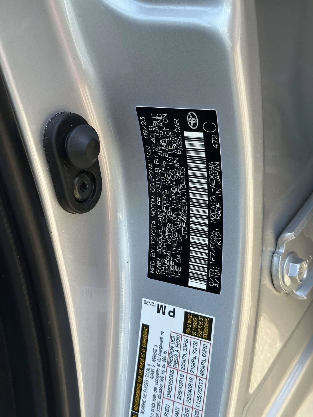 Used 2024 CLASSIC SILVER ME Toyota SE image 18