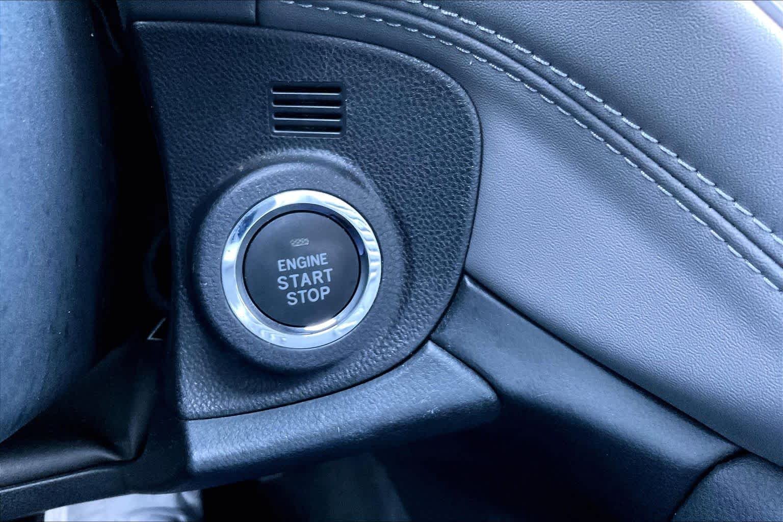 Used 2023 Autumn Green Metallic Subaru Onyx Edition image 34