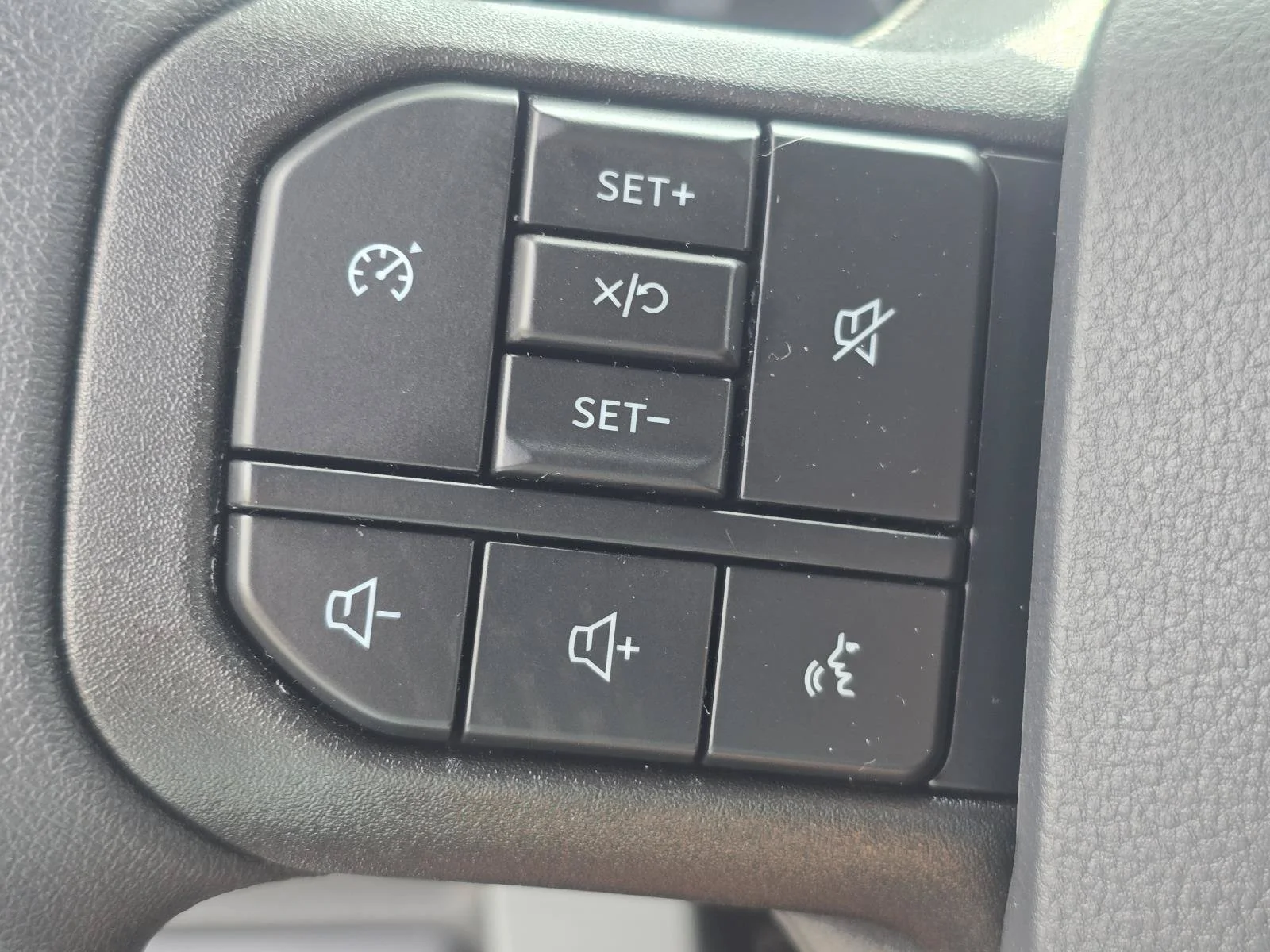 New 2026 AVALANCHE FORD XL image 25