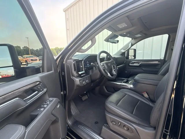 Used 2025 Black Chevrolet LTZ image 28