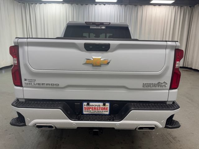 New 2026 Polar White Tricoat Chevrolet High Country image 7