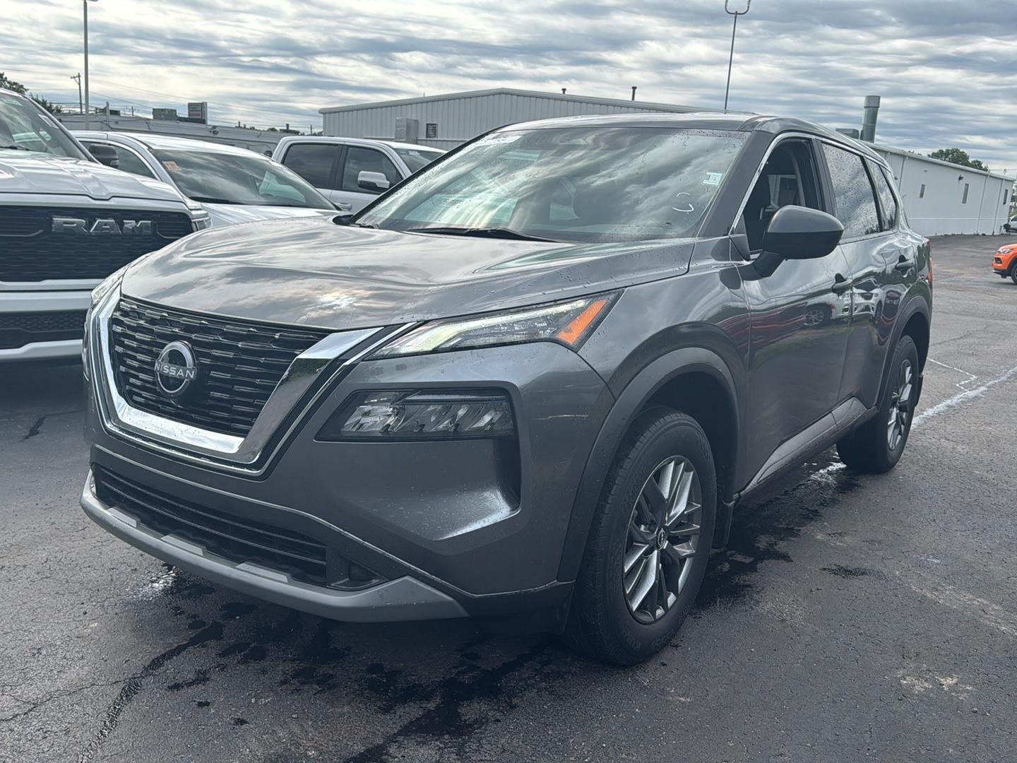 Used 2023 Gun Metallic Nissan S image 7