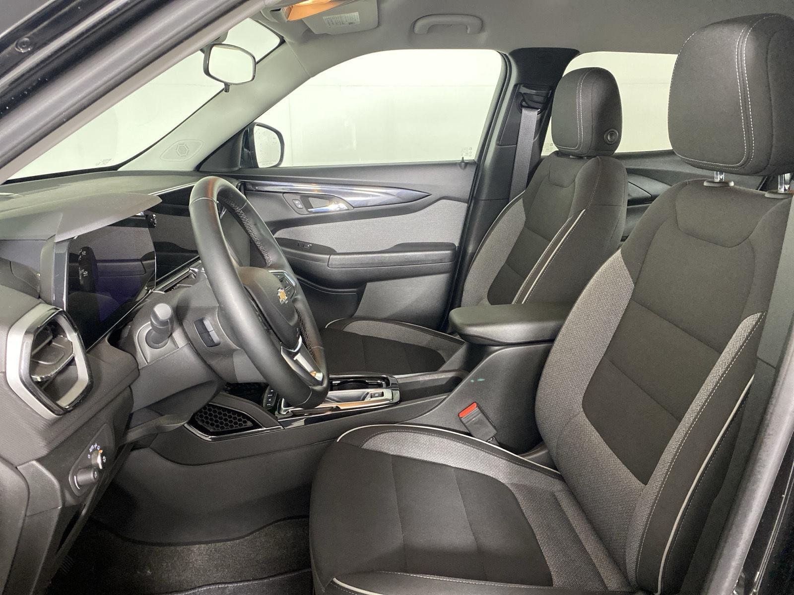 Used 2024 Mosaic Black Metallic Chevrolet LT image 10