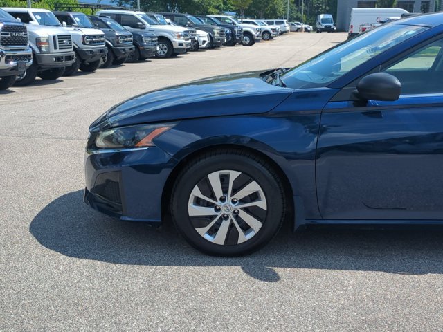 Used 2024 Deep Blue Pearl Nissan  image 10