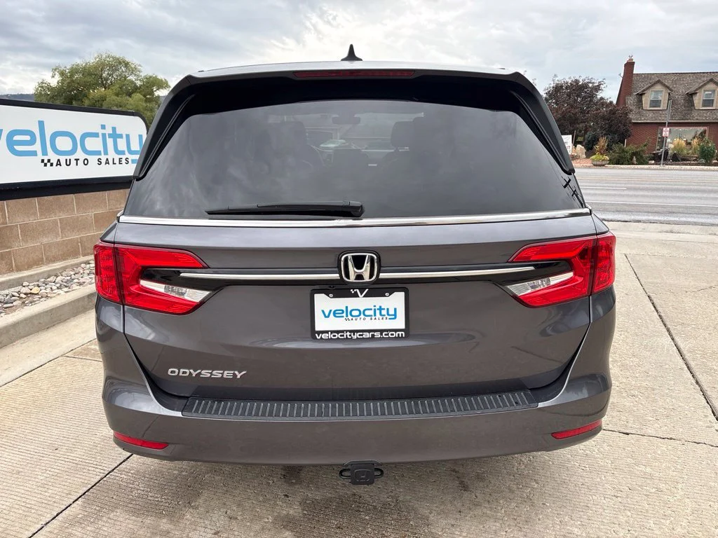 Used 2024 Gray Honda EX-L image 5