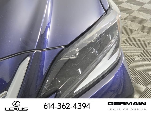 Used 2022  Lexus 250 image 13